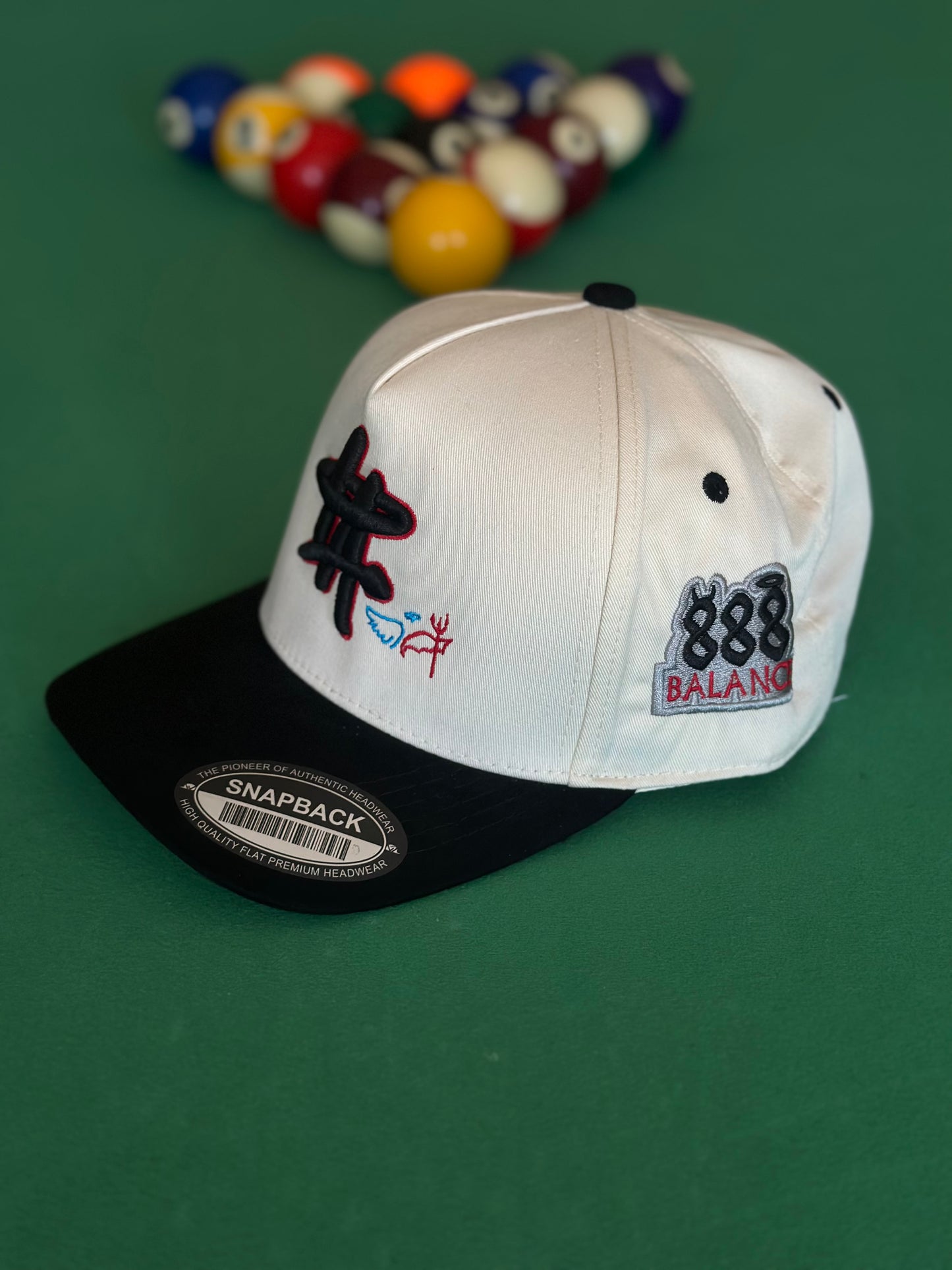 LA 888 Black
